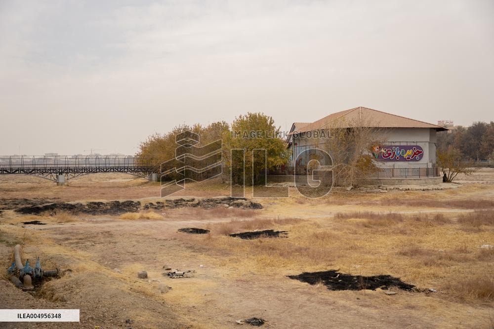 Zayanderud Riverbed Dries Up - Iran