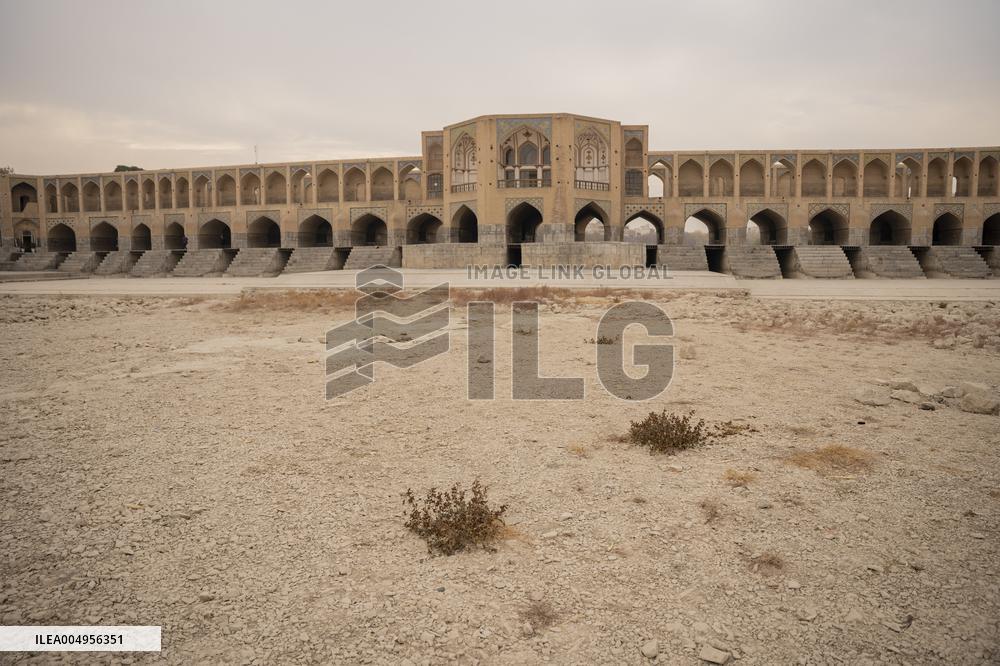 Zayanderud Riverbed Dries Up - Iran