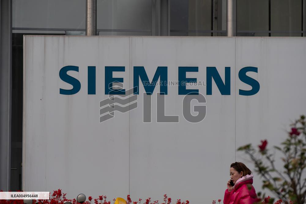 Siemens Building