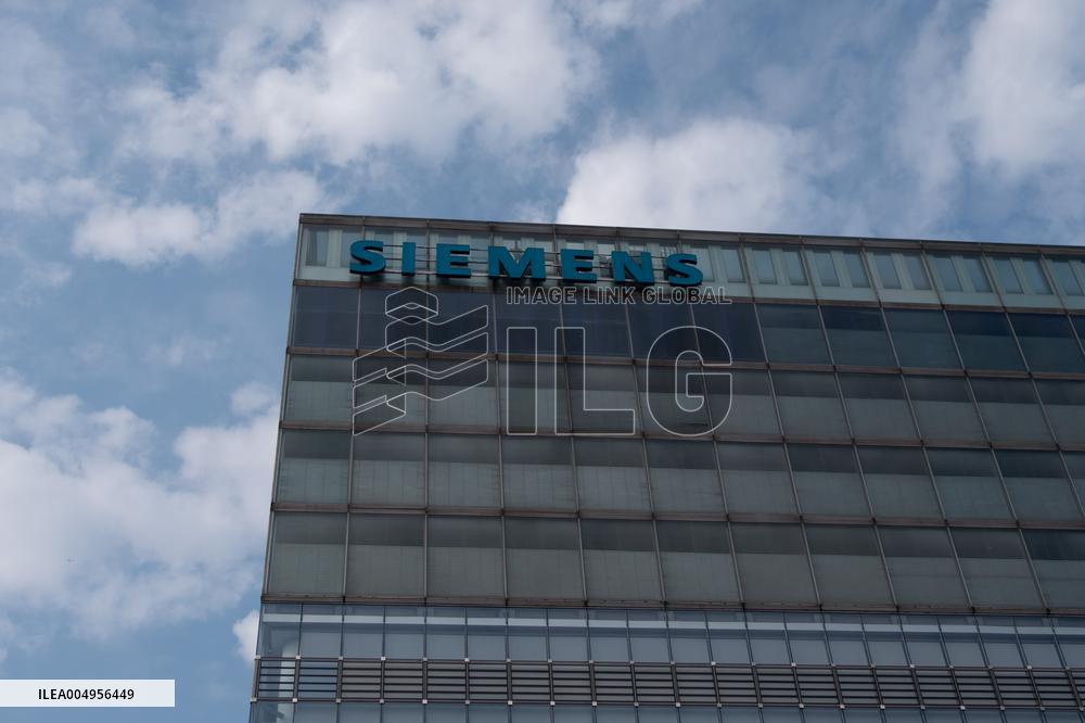 Siemens Building