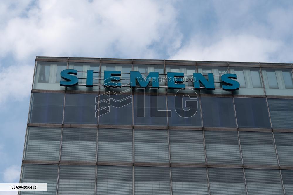 Siemens Building