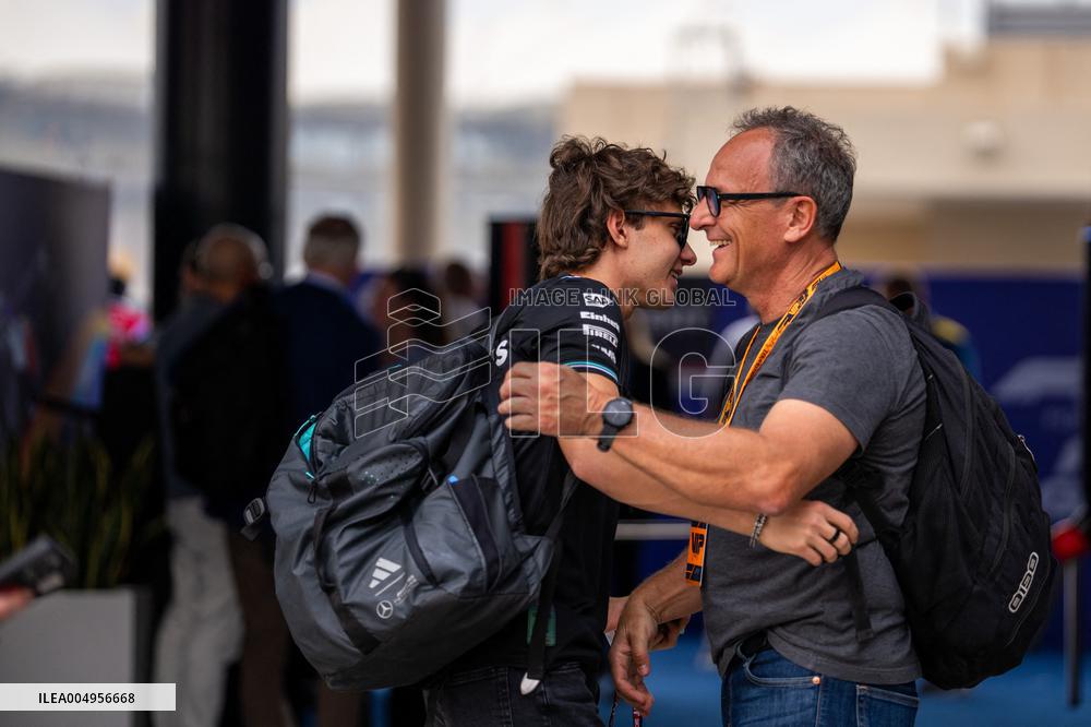 F1 Abu Dhabi Grand Prix - Paddock