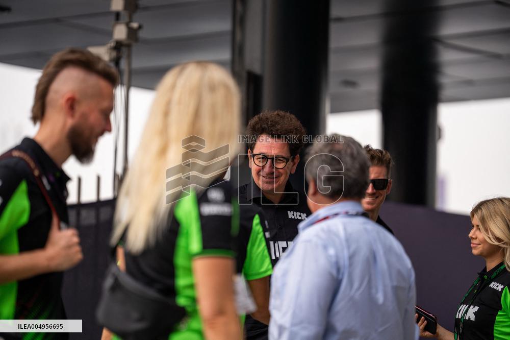 F1 Abu Dhabi Grand Prix - Paddock