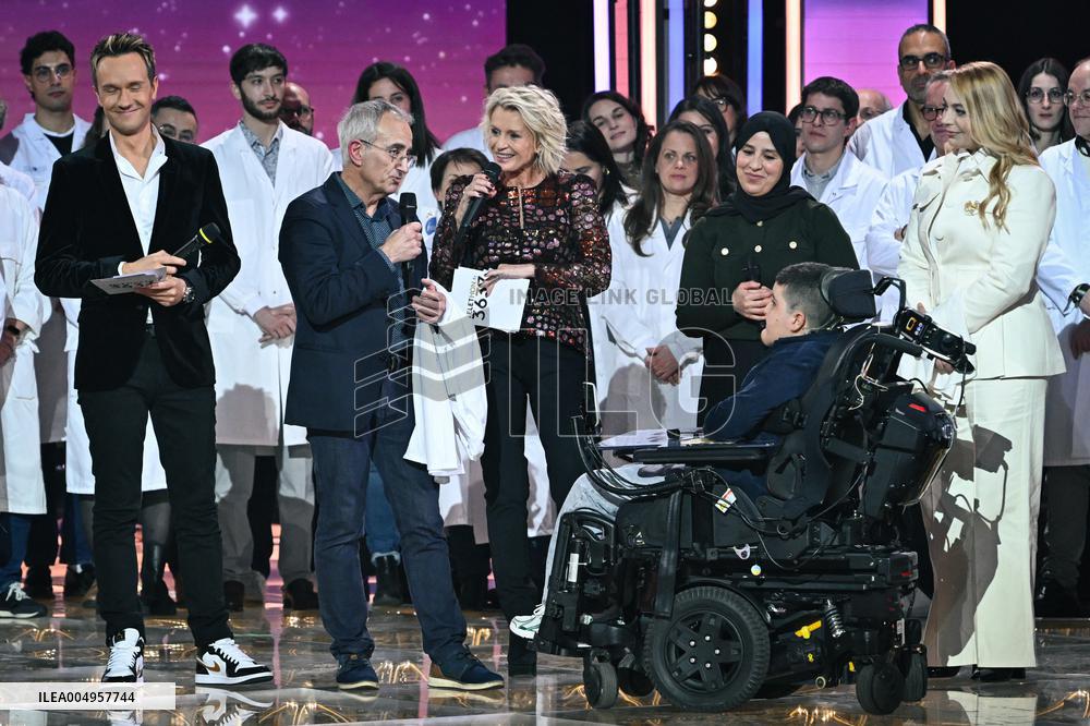 The Telethon show in Paris FA