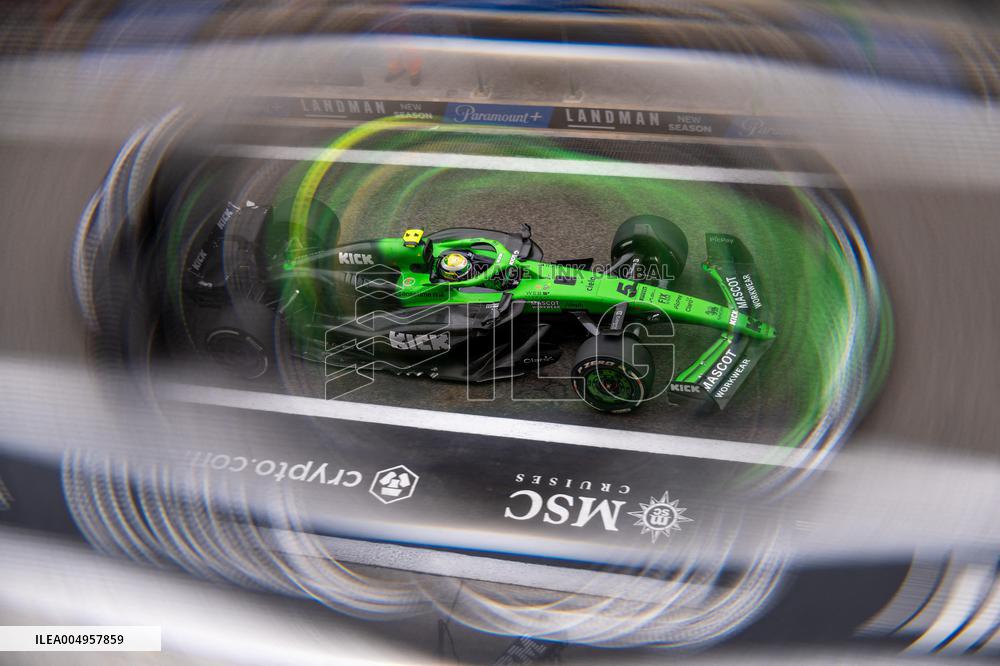 F1 Abu Dhabi Grand Prix - Practice Day