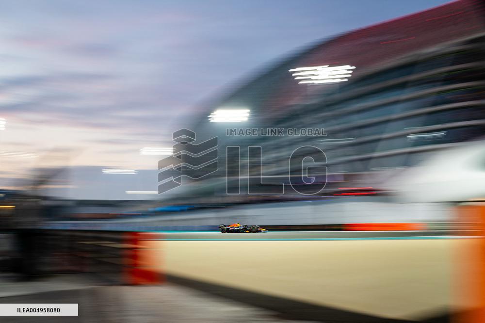 F1 Abu Dhabi Grand Prix - Practice Day