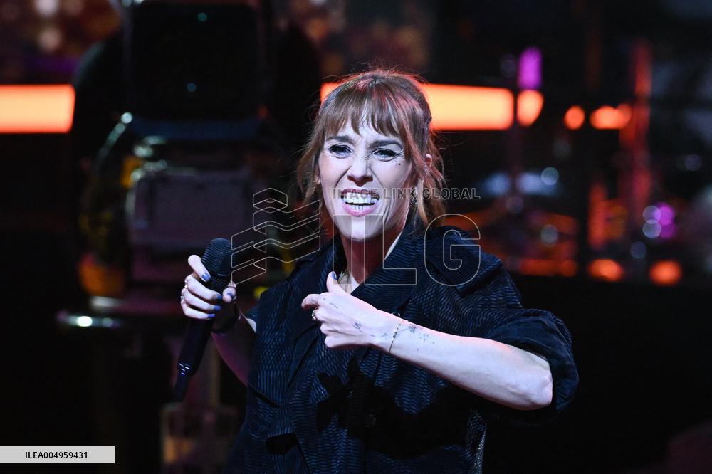 The Telethon show in Paris FA