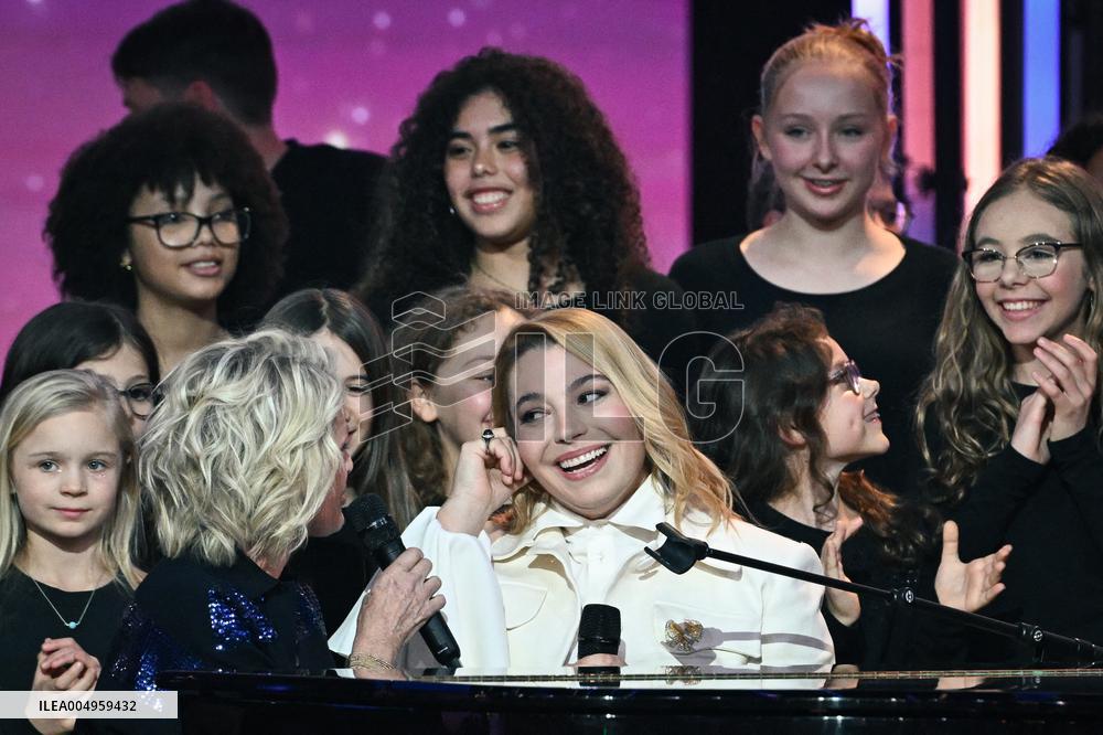 The Telethon show in Paris FA