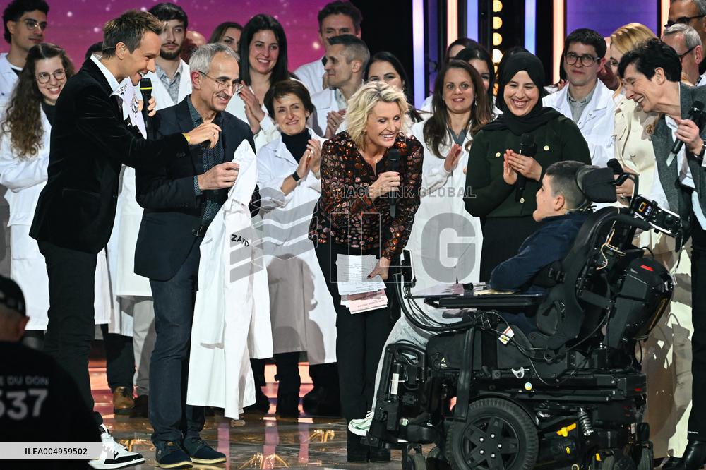 The Telethon show in Paris FA