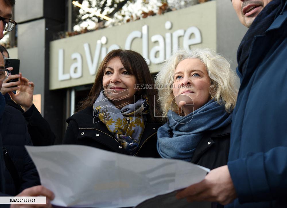The New Season Of Tree Planting - Paris