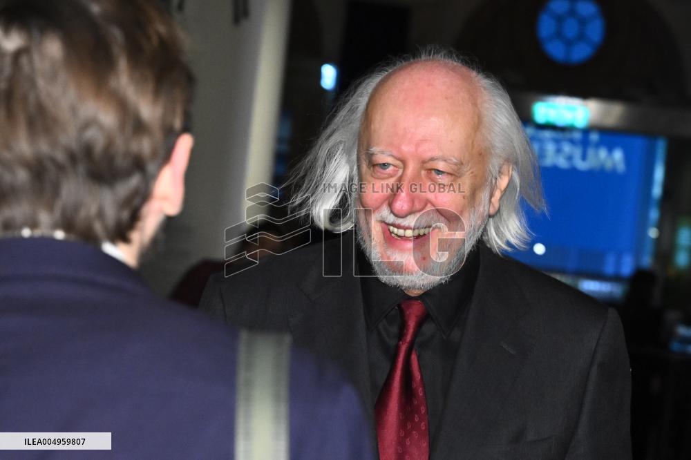 NOBEL CHAIRS ARE SIGNED BY THE PRIZE WINNERS