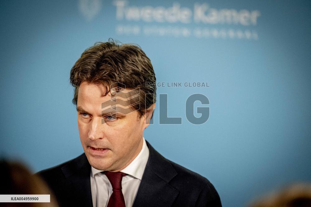 Informateur Sybrand Buma Continues To Speak With Party Leaders - The Hague