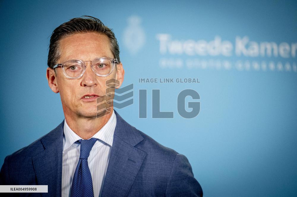 Informateur Sybrand Buma Continues To Speak With Party Leaders - The Hague