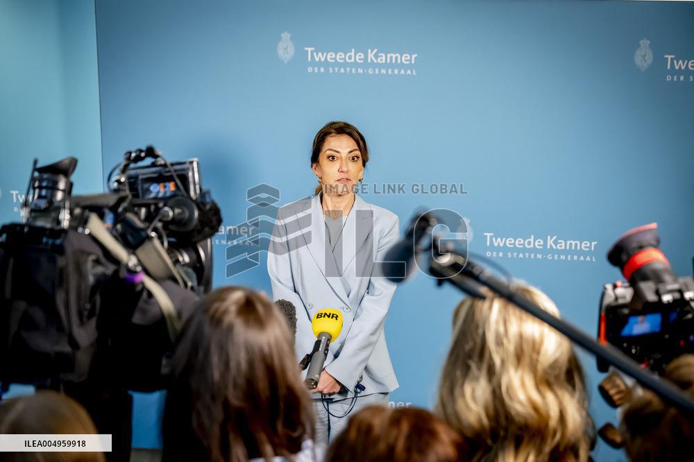 Informateur Sybrand Buma Continues To Speak With Party Leaders - The Hague