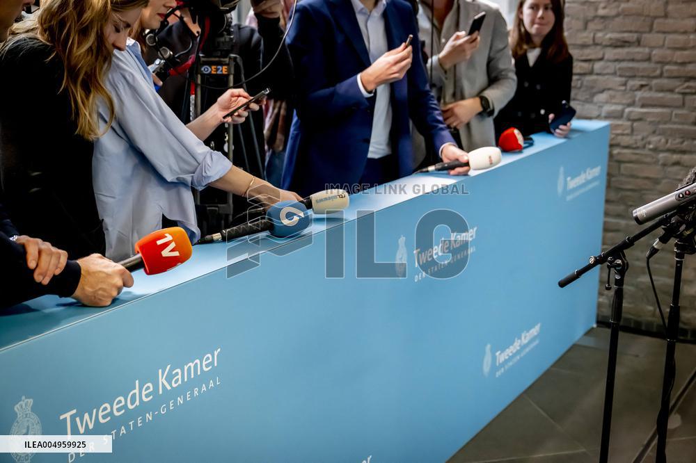 Informateur Sybrand Buma Continues To Speak With Party Leaders - The Hague