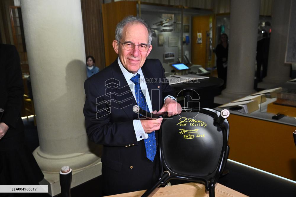NOBEL CHAIRS ARE SIGNED BY THE PRIZE WINNERS