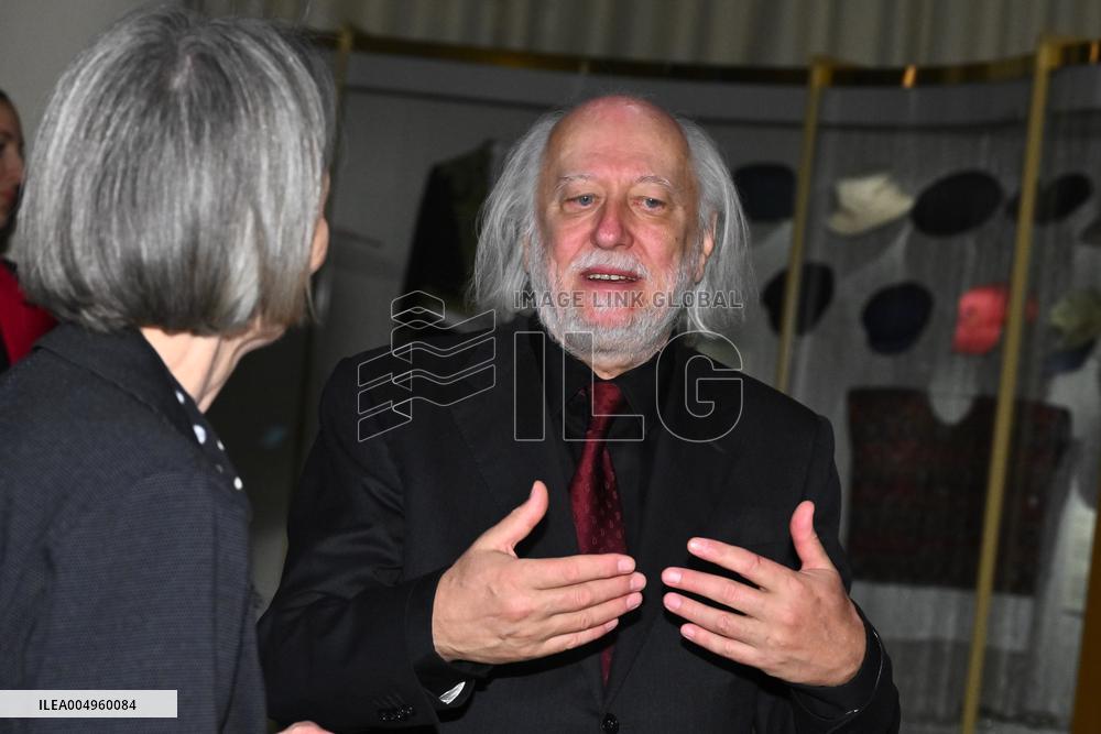 NOBEL CHAIRS ARE SIGNED BY THE PRIZE WINNERS
