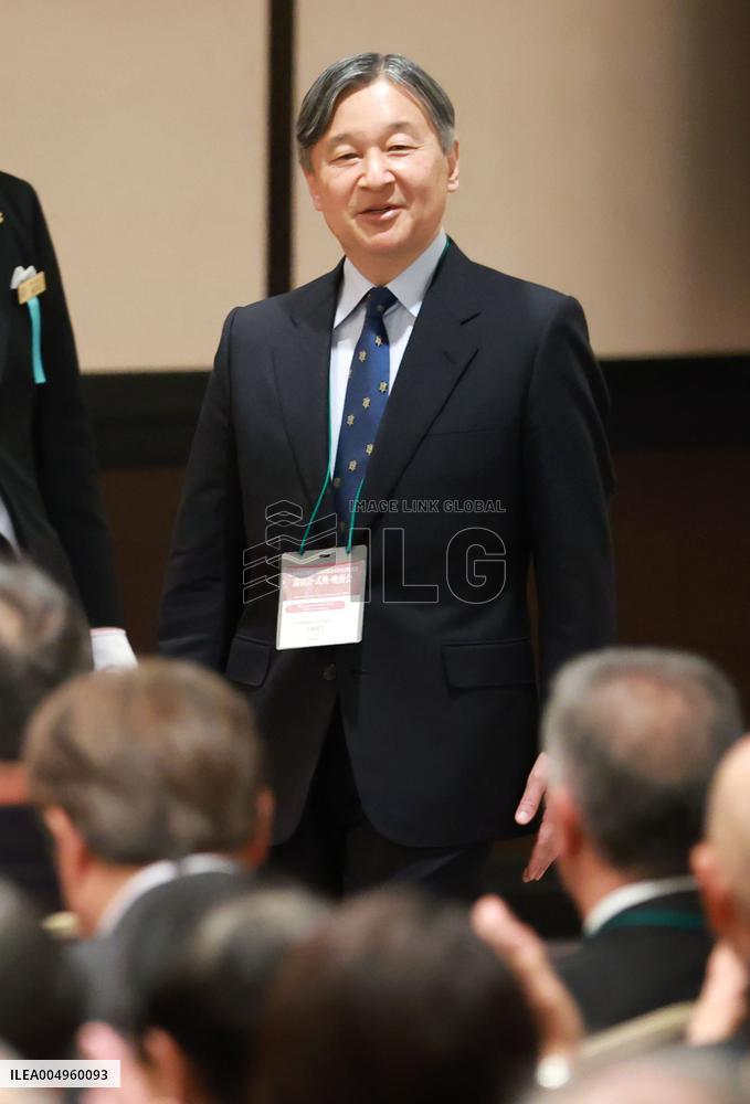 Japan emperor attends alpine club ceremony