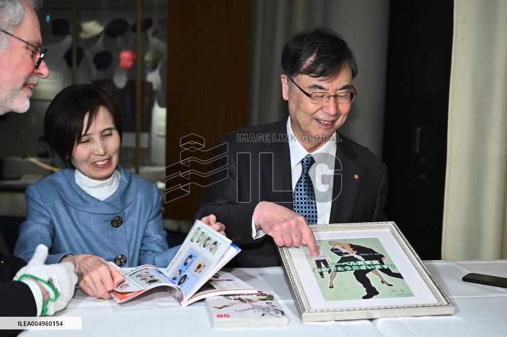 NOBEL CHAIRS ARE SIGNED BY THE PRIZE WINNERS