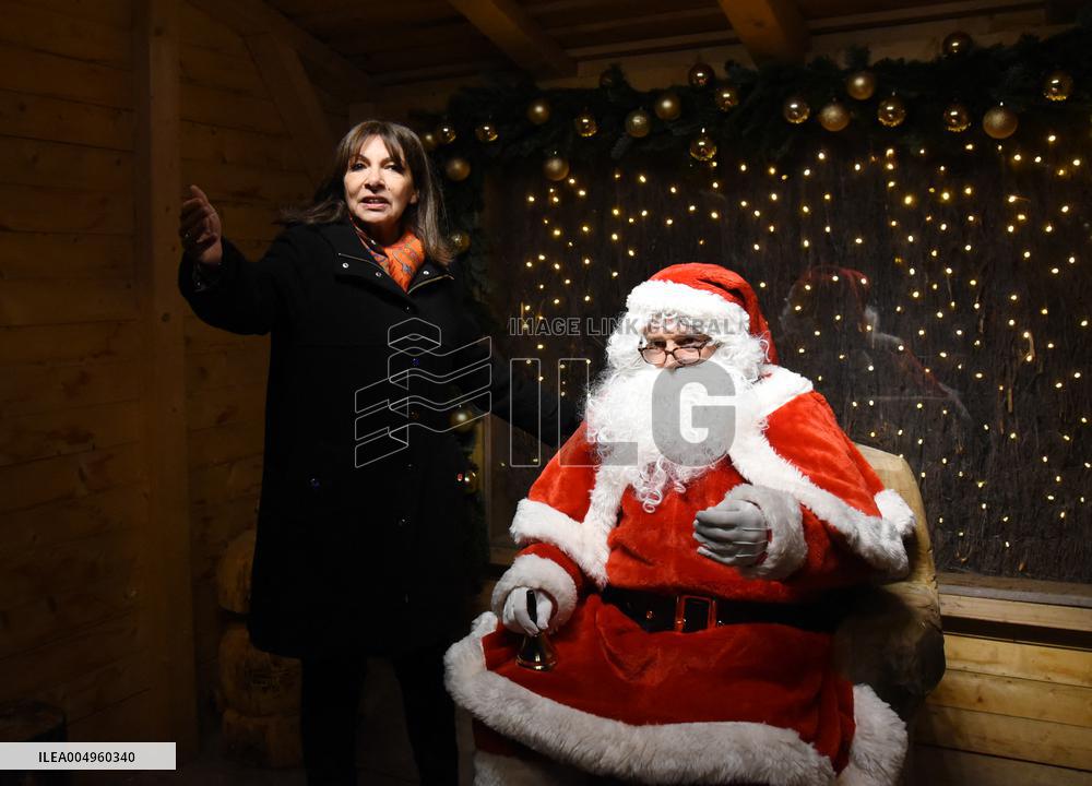 Christmas Market At Paris City Hall - Paris