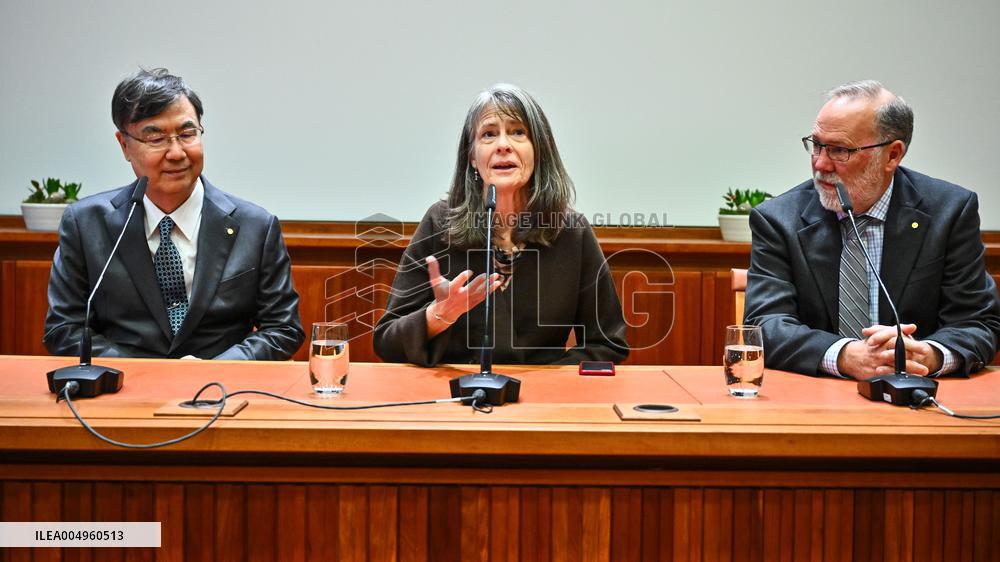 PRESS CONFERENCE WITH THE NOBEL PRIZE LAUREATES IN PHYSIOLOGY OR MEDICINE