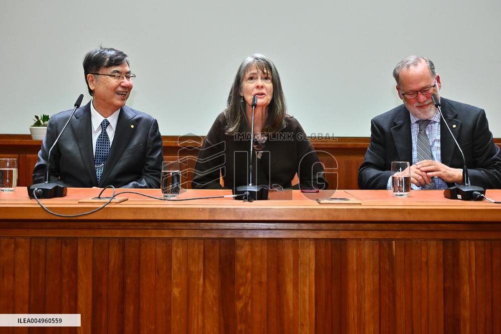 PRESS CONFERENCE WITH THE NOBEL PRIZE LAUREATES IN PHYSIOLOGY OR MEDICINE