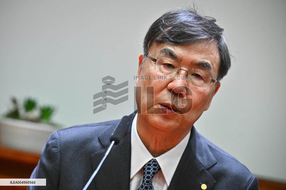 PRESS CONFERENCE WITH THE NOBEL PRIZE LAUREATES IN PHYSIOLOGY OR MEDICINE