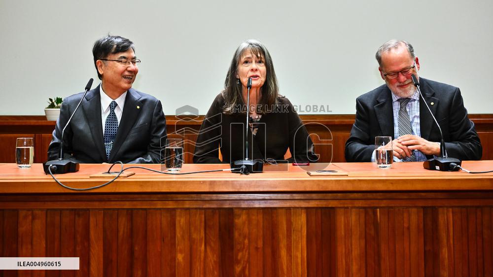 PRESS CONFERENCE WITH THE NOBEL PRIZE LAUREATES IN PHYSIOLOGY OR MEDICINE