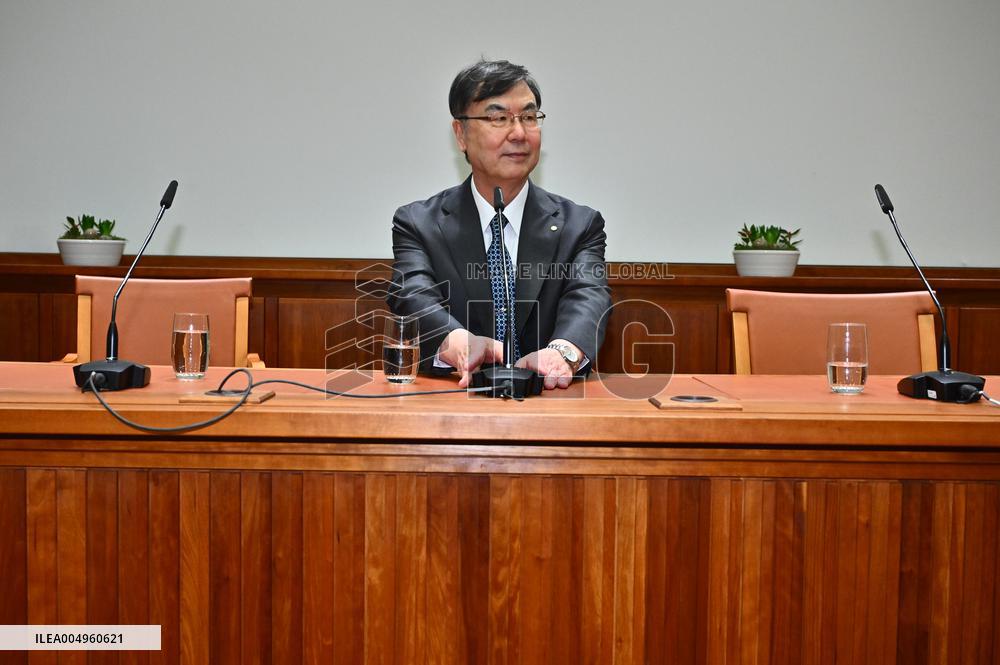 PRESS CONFERENCE WITH THE NOBEL PRIZE LAUREATES IN PHYSIOLOGY OR MEDICINE