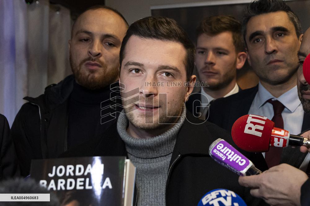 Jordan Bardella Book Signing - Escaudœuvres