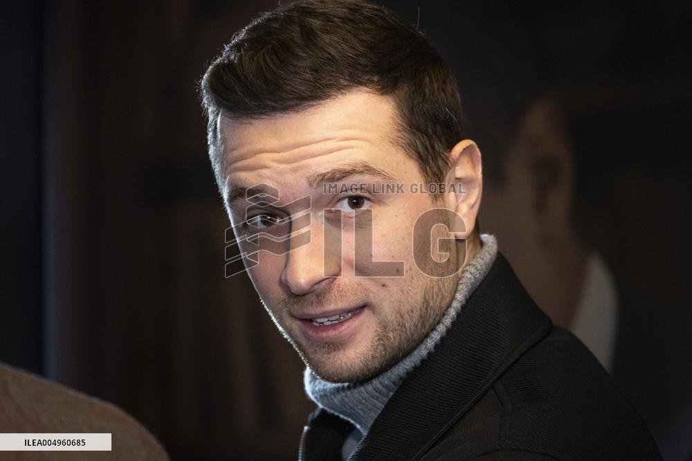 Jordan Bardella Book Signing - Escaudœuvres