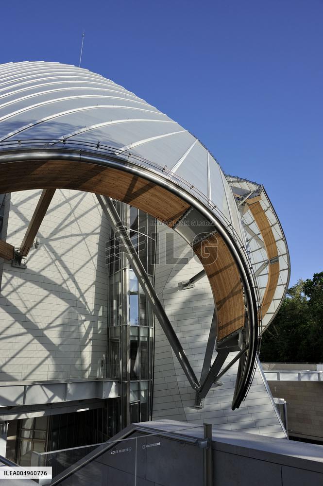 FRANCE, PARIS (75) BOIS DE BOULOGNE, LOUIS VUITTON FOUNDATION, BY THE ARCHITECT FRANK GEHRY