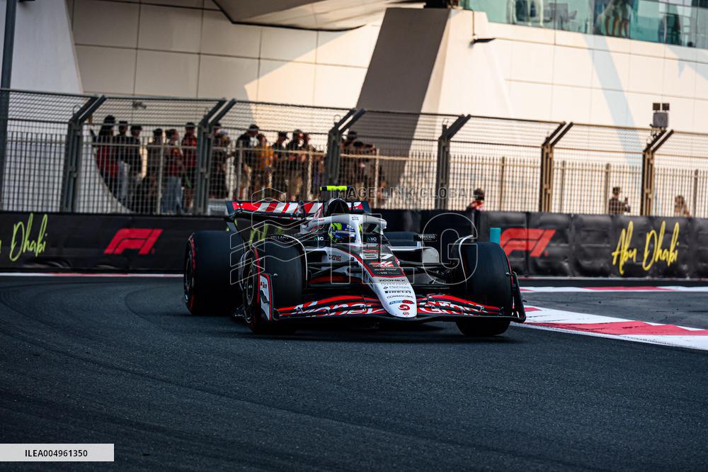 MOTORI - Formula 1 - Etihad Airways Abu Dhabi Grand Prix 2025 - Qualifying session