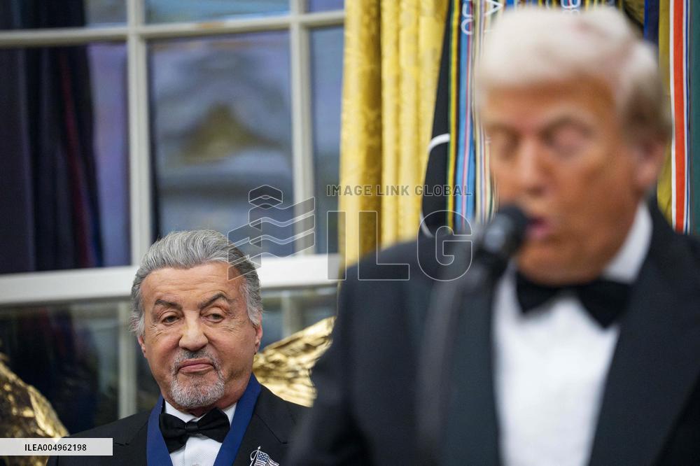 President Donald Trump Awards 2025 Kennedy Center Honorees With Medallions