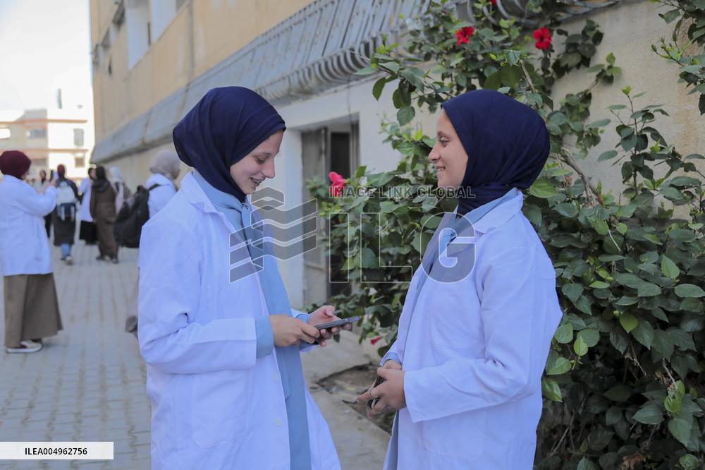 Al Azhar University in Gaza Reopens Dentistry Faculty - Palestine