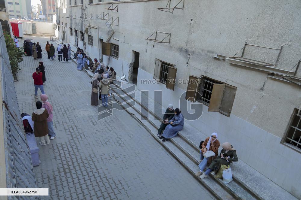 Al Azhar University in Gaza Reopens Dentistry Faculty - Palestine