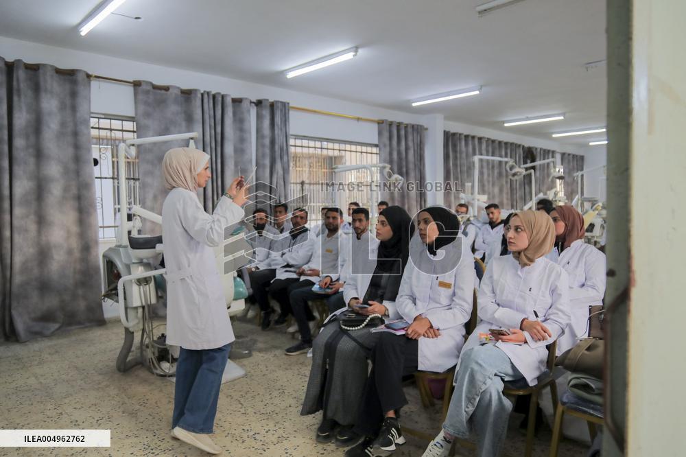 Al Azhar University in Gaza Reopens Dentistry Faculty - Palestine