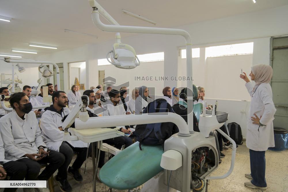 Al Azhar University in Gaza Reopens Dentistry Faculty - Palestine