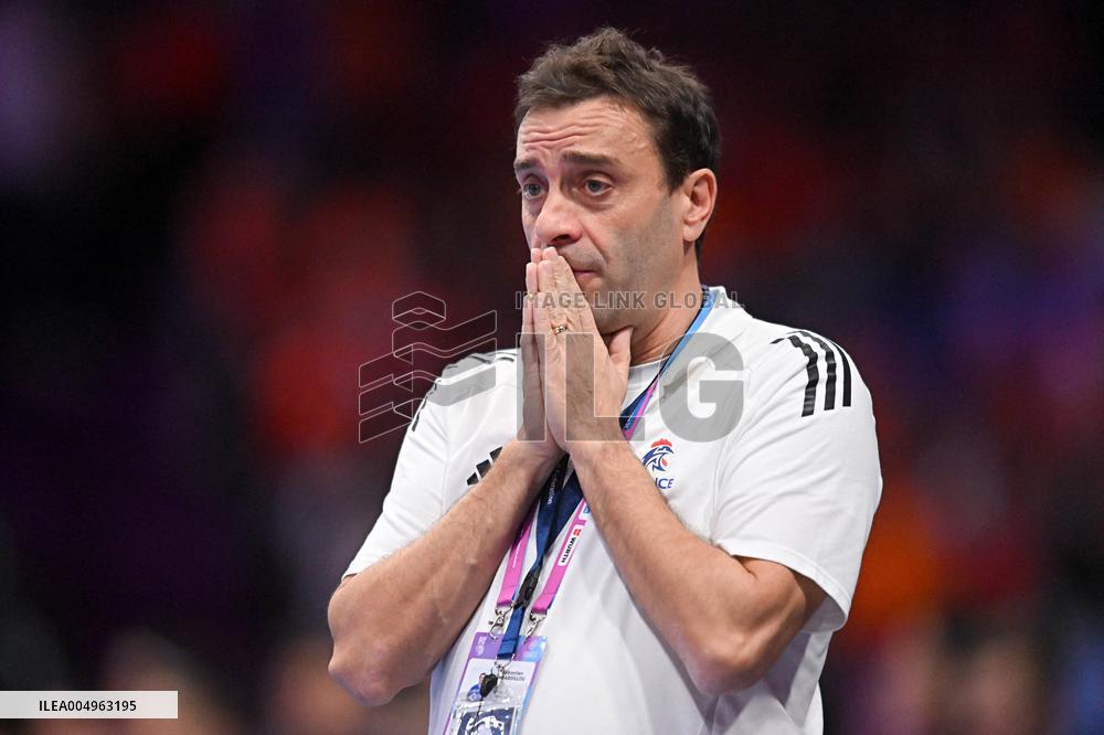 IHF Women's Handball World Championship - Argentina v France