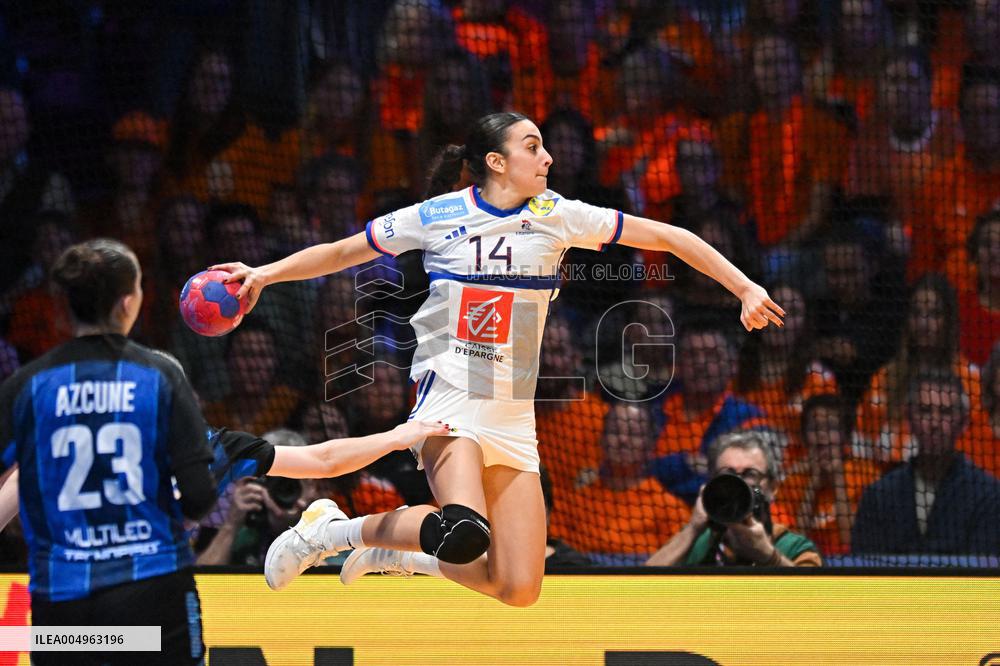 IHF Women's Handball World Championship - Argentina v France
