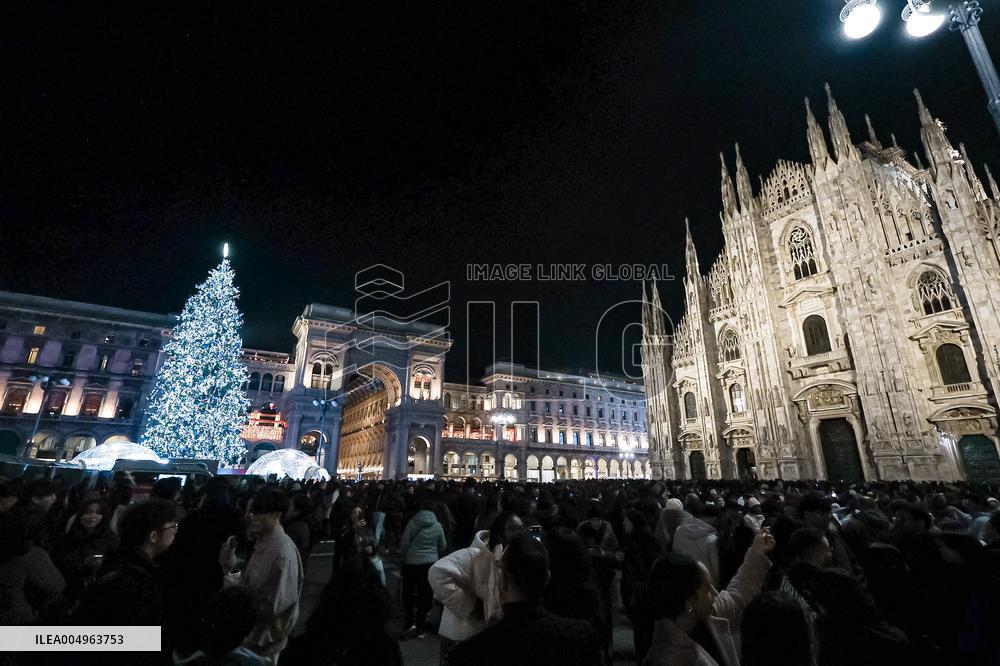 Christmas Tree Lighting Ceremony - Milan