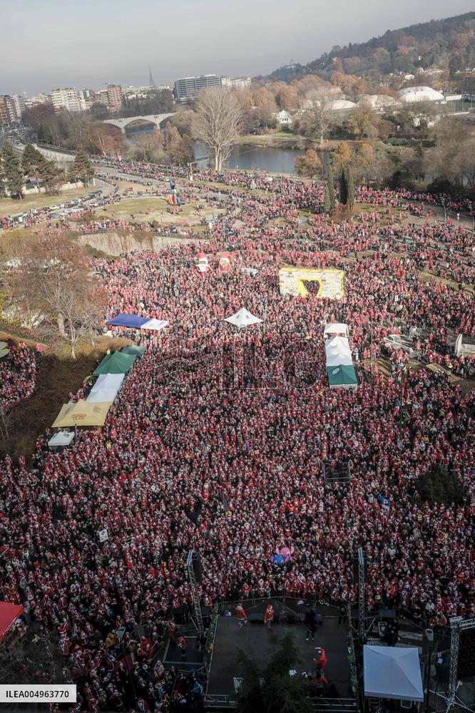 Traditional Santa Claus Gathering - Turin