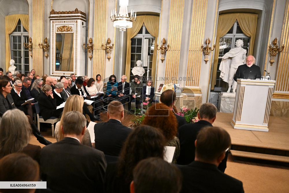 NOBEL LECTURE LITERATURE 2025