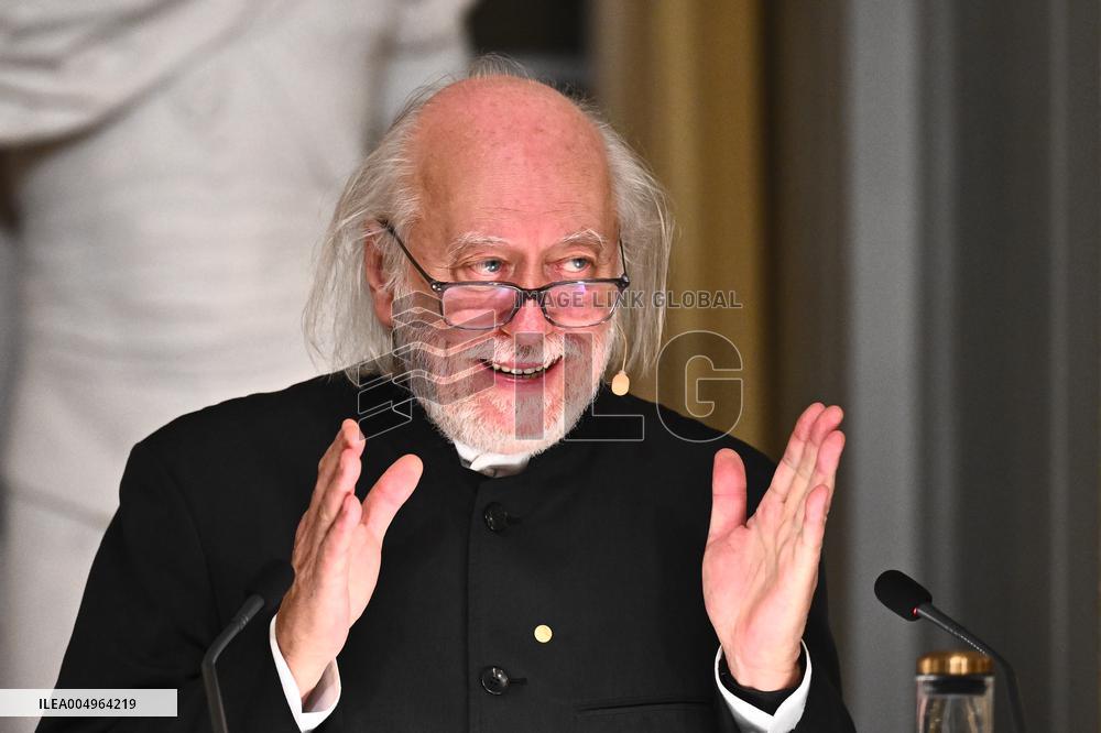 NOBEL LECTURE LITERATURE 2025