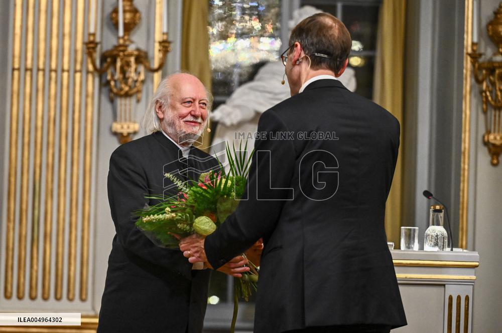 NOBEL LECTURE LITERATURE 2025