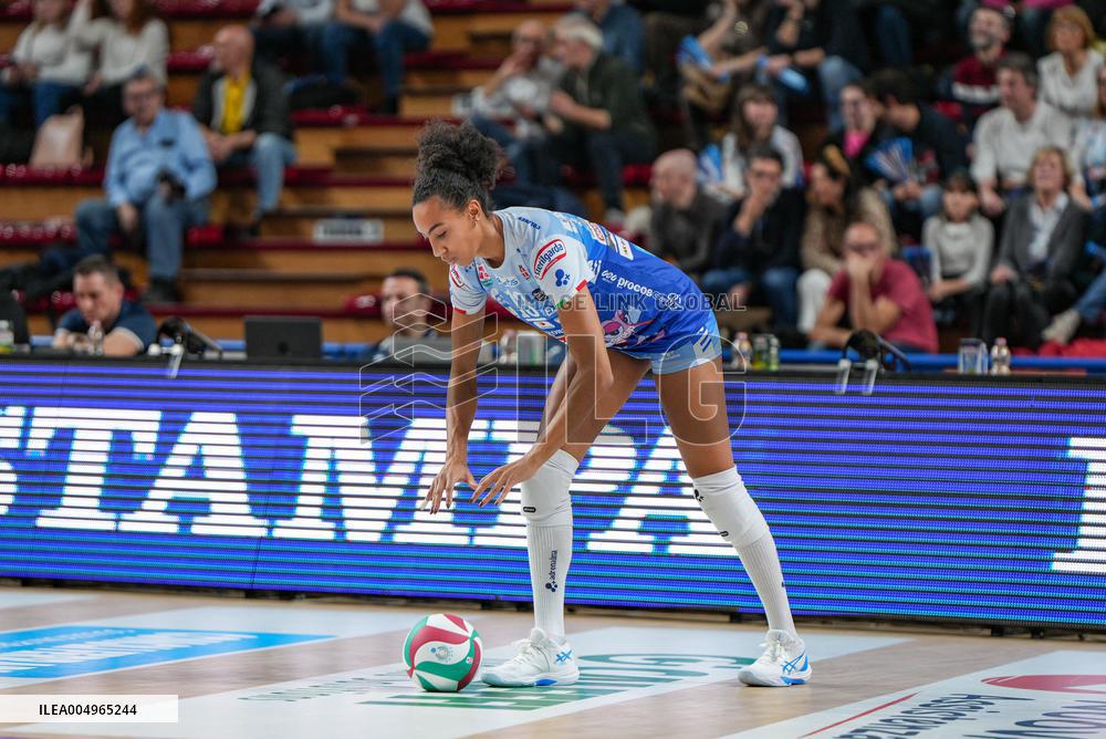VOLLEY - Serie A1 Femminile - Igor Gorgonzola Novara vs Il Bisonte Firenze