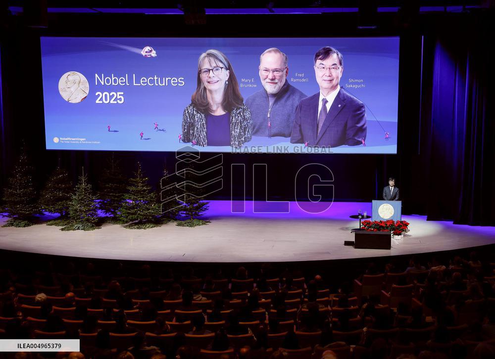 Nobel laureate Sakaguchi in Stockholm