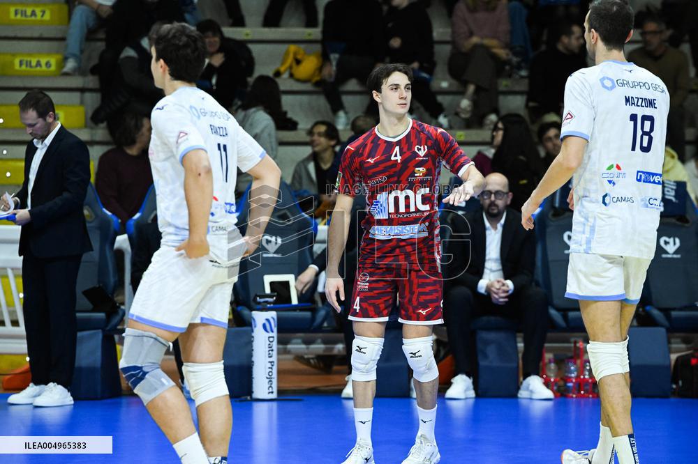 VOLLEY - Superlega Serie A - Cisterna Volley vs Gas Sales Bluenergy Piacenza 1-3 (25-21, 23-25,22-25,18-25)