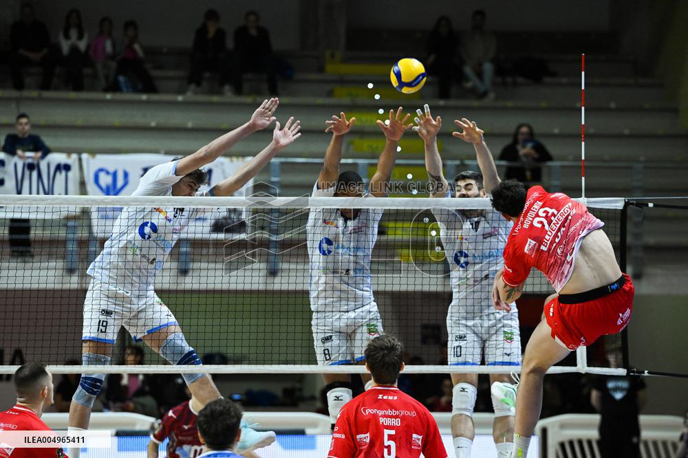 VOLLEY - Superlega Serie A - Cisterna Volley vs Gas Sales Bluenergy Piacenza 1-3 (25-21, 23-25,22-25,18-25)