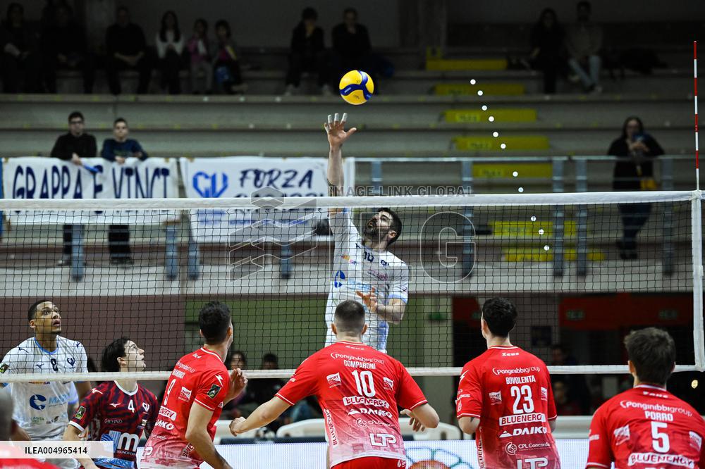 VOLLEY - Superlega Serie A - Cisterna Volley vs Gas Sales Bluenergy Piacenza 1-3 (25-21, 23-25,22-25,18-25)